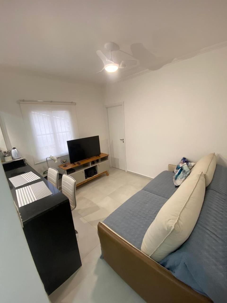 Canto Forte- Suite C/Varanda - Ate 5 Hospedes- Garagem - Wi Fi E 200 Metros Da Praia, 50 Metros Da Av Gastronomica Da Pg Praia Grande  Eksteriør billede