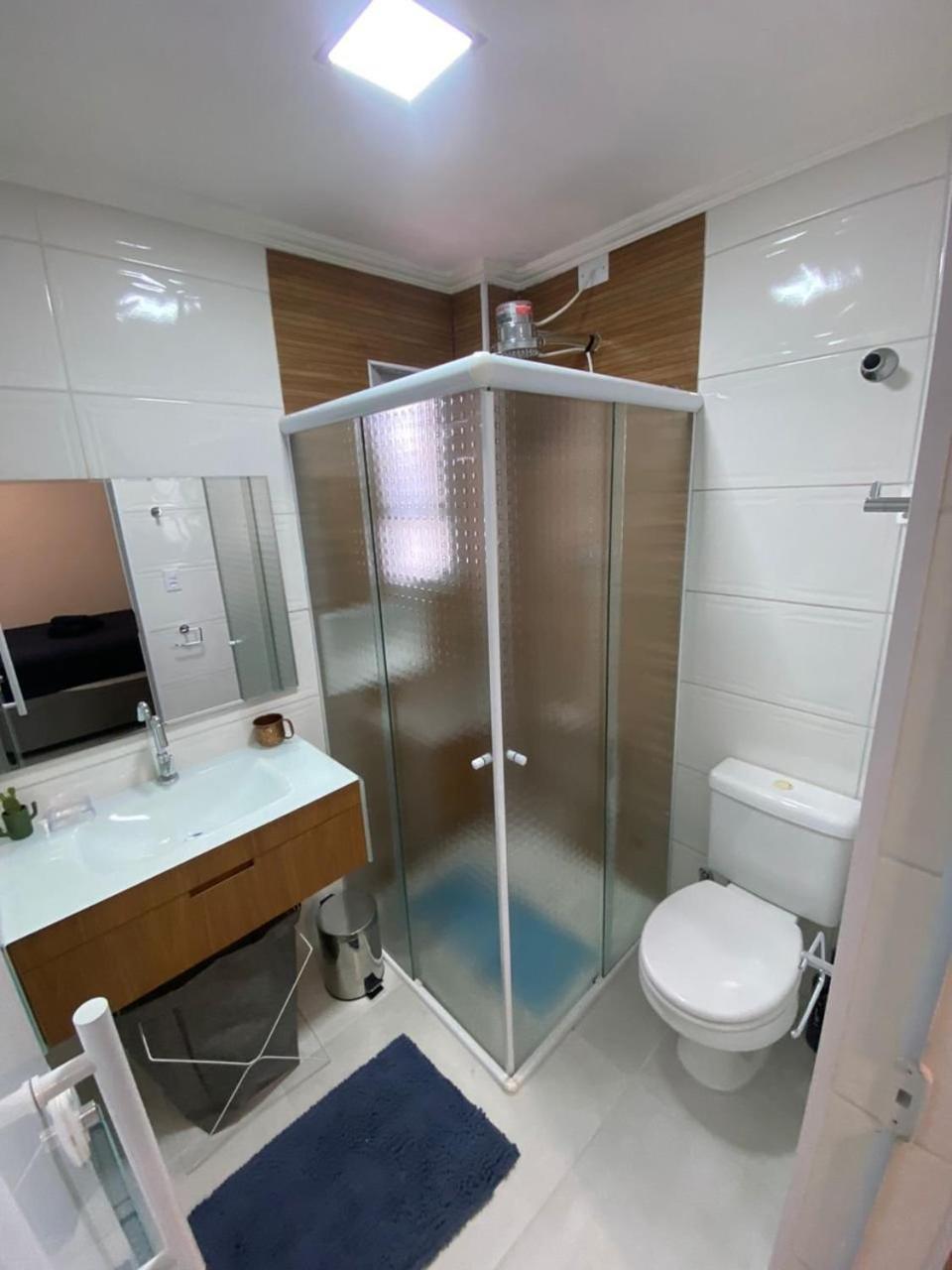 Canto Forte- Suite C/Varanda - Ate 5 Hospedes- Garagem - Wi Fi E 200 Metros Da Praia, 50 Metros Da Av Gastronomica Da Pg Praia Grande  Eksteriør billede