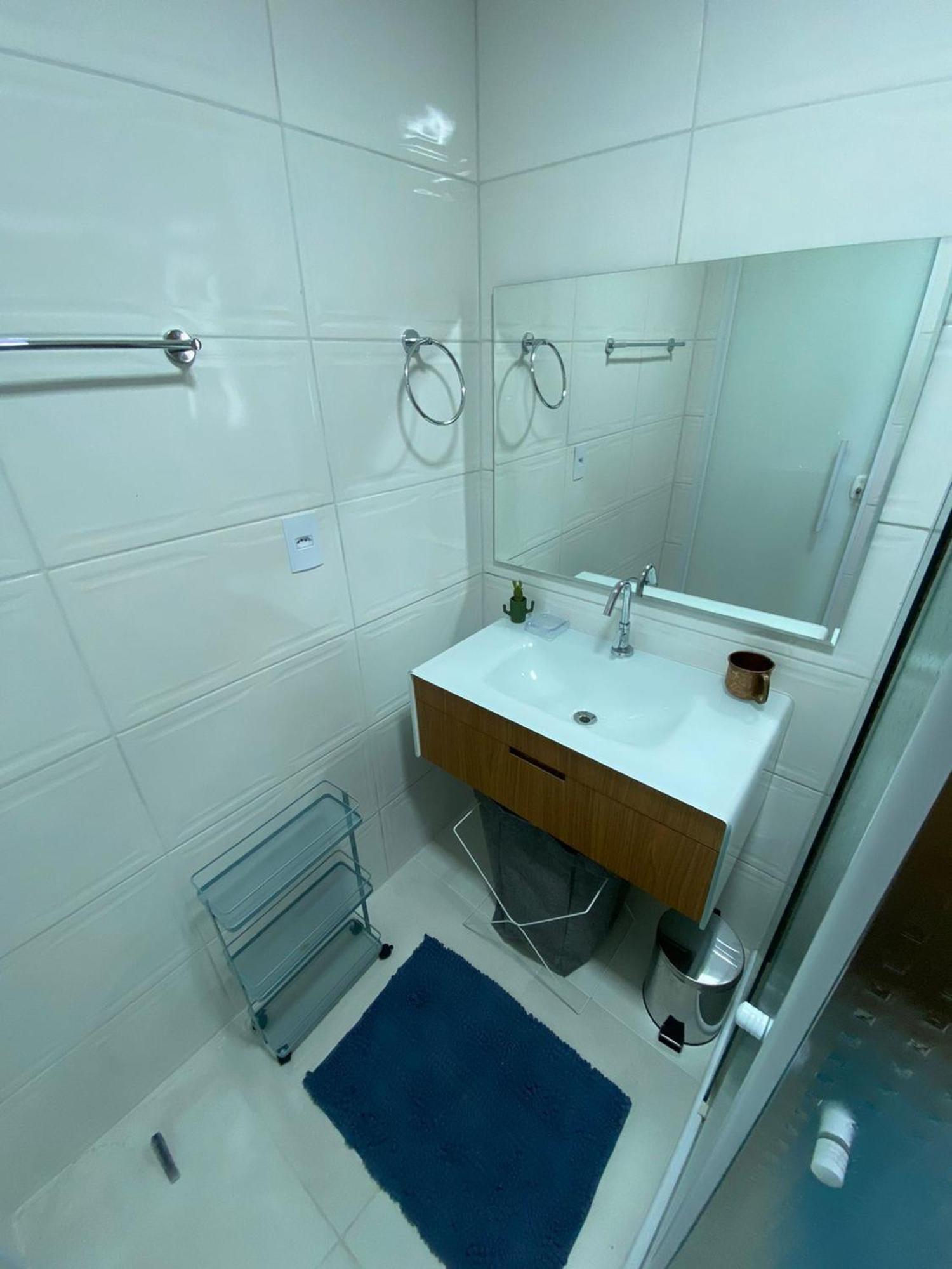 Canto Forte- Suite C/Varanda - Ate 5 Hospedes- Garagem - Wi Fi E 200 Metros Da Praia, 50 Metros Da Av Gastronomica Da Pg Praia Grande  Eksteriør billede