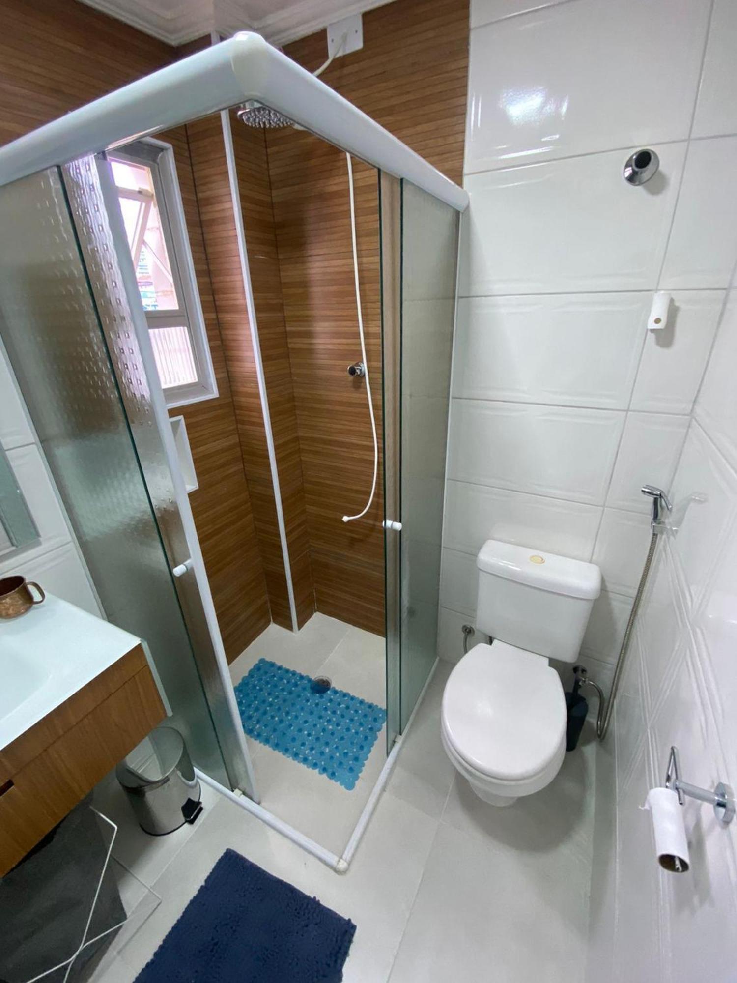 Canto Forte- Suite C/Varanda - Ate 5 Hospedes- Garagem - Wi Fi E 200 Metros Da Praia, 50 Metros Da Av Gastronomica Da Pg Praia Grande  Eksteriør billede