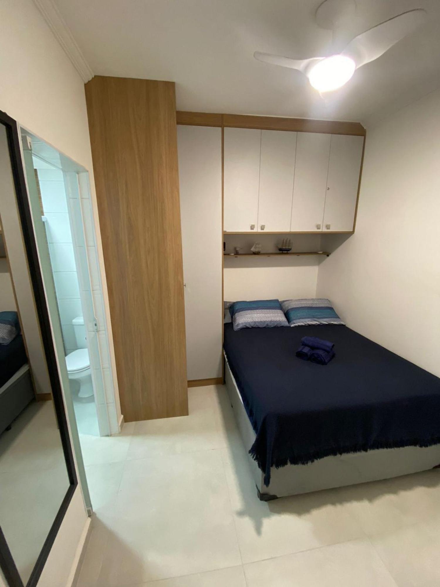 Canto Forte- Suite C/Varanda - Ate 5 Hospedes- Garagem - Wi Fi E 200 Metros Da Praia, 50 Metros Da Av Gastronomica Da Pg Praia Grande  Eksteriør billede